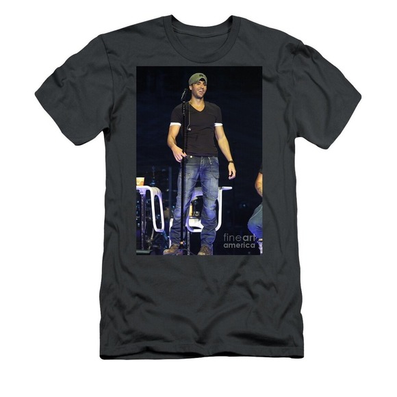 Enrique Iglesias T-Shirt, Enrique Iglesias Tee, Music Lovers Shirt - Picture 1 of 4